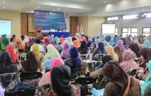 ALUMNI UPI PUJI WH DALAM MAJUKAN PENDIDIKAN ALUMNI UPI PUJI WH DALAM MAJUKAN PENDIDIKAN
