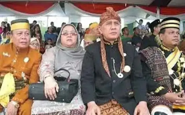 Haru dan Sedih, Putra Sulung TB Ismetullah Gelar Akad Nikah di Depan Jenazah Sang Ayah Haru dan Sedih, Putra Sulung TB Ismetullah Gelar Akad Nikah di Depan Jenazah Sang Ayah