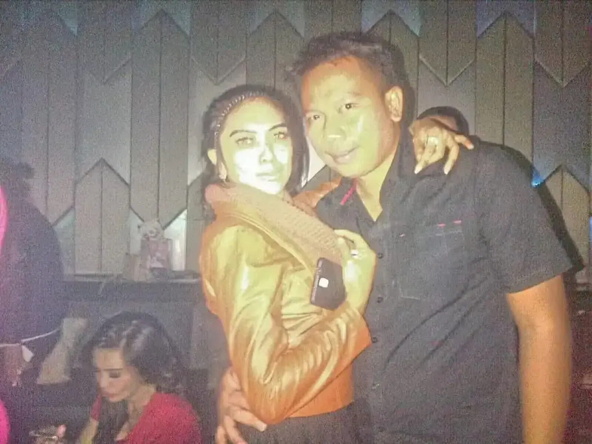 Model Nez Natadiningrat Kekasih Baru Vicky Prsetyo? Model Nez Natadiningrat Kekasih Baru Vicky Prsetyo?