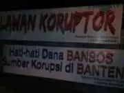 GUBERNUR RANO KARNO DISAMBUT SPANDUK LAWAN KORUPSI GUBERNUR RANO KARNO DISAMBUT SPANDUK LAWAN KORUPSI