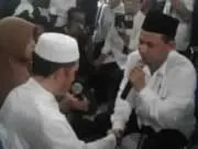 Satu Keluarga Eks Gafatar Ucapkan Dua Kalimat Syahadat dan Dinikahkan Kembali Satu Keluarga Eks Gafatar Ucapkan Dua Kalimat Syahadat dan Dinikahkan Kembali