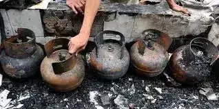 Tabung Gas Meledak, Membakar Isi rumah dan Penghuninya