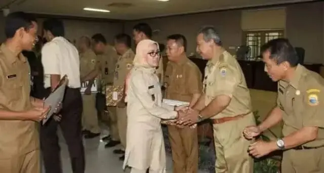 Kabupaten Lebak jadi Wilayah Penyerapan Raskin Tertinggi Se-DKI dan Banten Kabupaten Lebak jadi Wilayah Penyerapan Raskin Tertinggi Se-DKI dan Banten