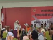 Harapan Anak Bangsa Melalui Program Keluarga Harapan Harapan Anak Bangsa Melalui Program Keluarga Harapan