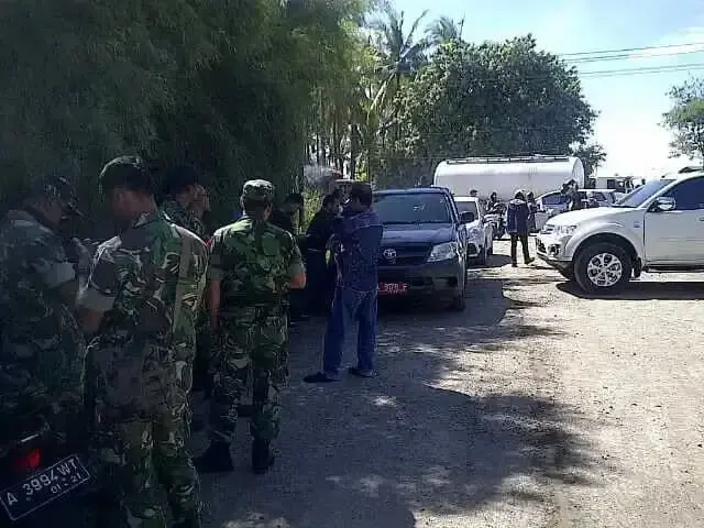 Enam Kepala Desa di Bojonegara Turun Ke Jalan Tuntut Perbaikan Jalan Rusak Enam Kepala Desa di Bojonegara Turun Ke Jalan Tuntut Perbaikan Jalan Rusak