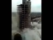 Bangunan Gedung Tua di Bintaro Roboh Bangunan Gedung Tua di Bintaro Roboh