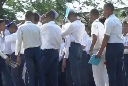 Meski Dilarang, SMKN 2 Kota Serang Gelar Perpeloncoan Gunduli dan Jemur Siswa Meski Dilarang, SMKN 2 Kota Serang Gelar Perpeloncoan Gunduli dan Jemur Siswa