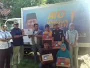 Relawan Wahidin Halim Distribusikan Bantuan untuk Korban Banjir Bandang Relawan Wahidin Halim Distribusikan Bantuan untuk Korban Banjir Bandang