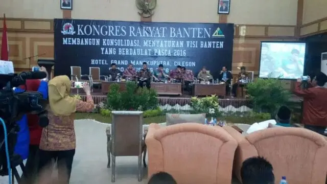 Wahidin Halim-Andika Hazrumy Sampaikan Visi Misi di Kongres Rakyat Banten Wahidin Halim-Andika Hazrumy Sampaikan Visi Misi di Kongres Rakyat Banten