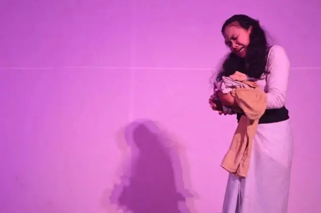 Aroma Eksistensialisme dan Absurditas dalam Pentas Teater &ldquo;Perempuan Pembunuh Tuhan&rdquo;