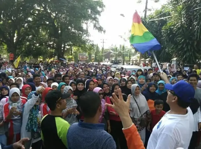 Masyarakat Pandeglang Antusias Sambut Wahidin Halim Berolahraga Masyarakat Pandeglang Antusias Sambut Wahidin Halim Berolahraga