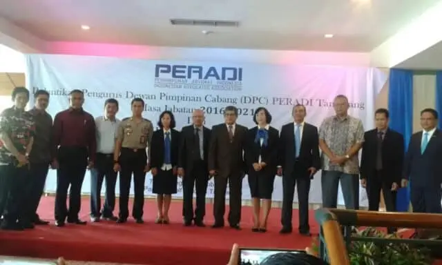 Enny Sri Handajani Resmi Dilantik Jadi Ketua DPC Peradi Tangerang Enny Sri Handajani Resmi Dilantik Jadi Ketua DPC Peradi Tangerang
