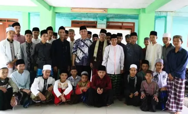 Gagasan Brilian Andika Hazrumy Cetuskan Al-Quran Center di Provinsi Banten Gagasan Brilian Andika Hazrumy Cetuskan Al-Quran Center di Provinsi Banten