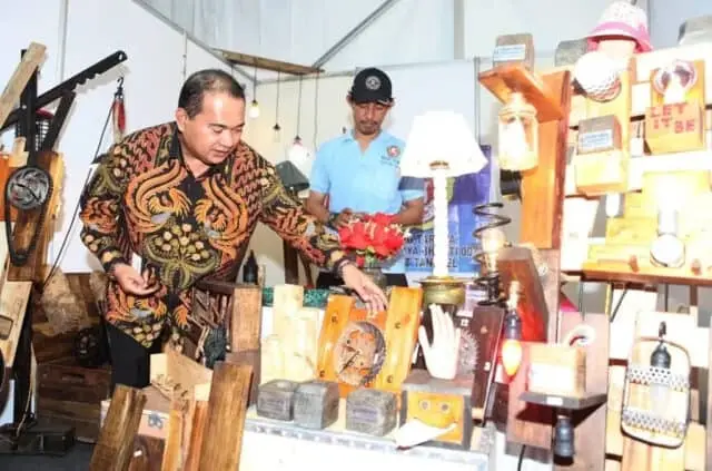 Reformasi Koperasi Ubah Paradigma dari Pendekatan Kuantitas Jadi Kualitas Reformasi Koperasi Ubah Paradigma dari Pendekatan Kuantitas Jadi Kualitas