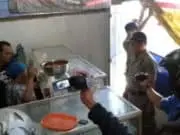 Dirazia Satpol PP, Pedagang Warteg Raih Simpati Donasi Hingga 200 Juta Lebih Dirazia Satpol PP, Pedagang Warteg Raih Simpati Donasi Hingga 200 Juta Lebih