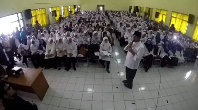 Wahidin Halim Jalin Silaturahmi dengan Ratusan Guru TK di Kota Tangerang Wahidin Halim Jalin Silaturahmi dengan Ratusan Guru TK di Kota Tangerang