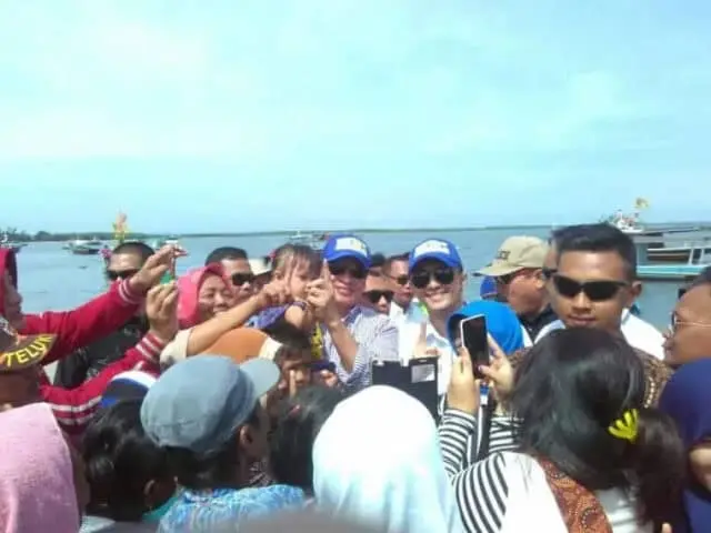 Wahidin Halim Akan Bangun Infrastruktur Pantai Terkoneksi di Banten Wahidin Halim Akan Bangun Infrastruktur Pantai Terkoneksi di Banten