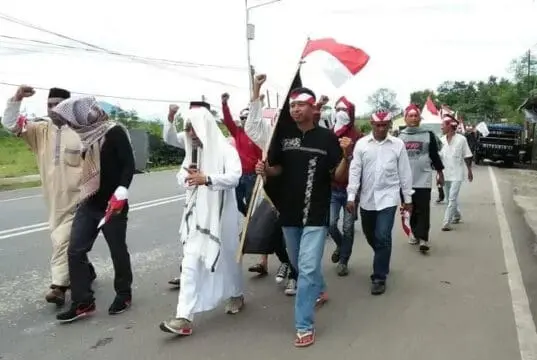Tuntut Penista Agama Dipenjara, Muslim Banten Bela Islam Jalan Kaki ke Jakarta Tuntut Penista Agama Dipenjara, Muslim Banten Bela Islam Jalan Kaki ke Jakarta