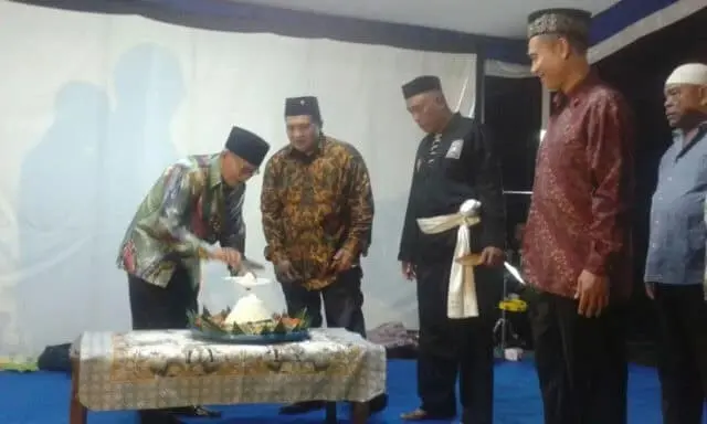Lapangan Futsal Mawar Resmi Dibuka untuk Warga Ciledug Indah II Lapangan Futsal Mawar Resmi Dibuka untuk Warga Ciledug Indah II