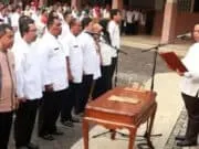 Timbulkan Kecurigaan Publik, Keputusan Walikota Arief Copot Direktur PDAM Dipertanyakan Timbulkan Kecurigaan Publik, Keputusan Walikota Arief Copot Direktur PDAM Dipertanyakan