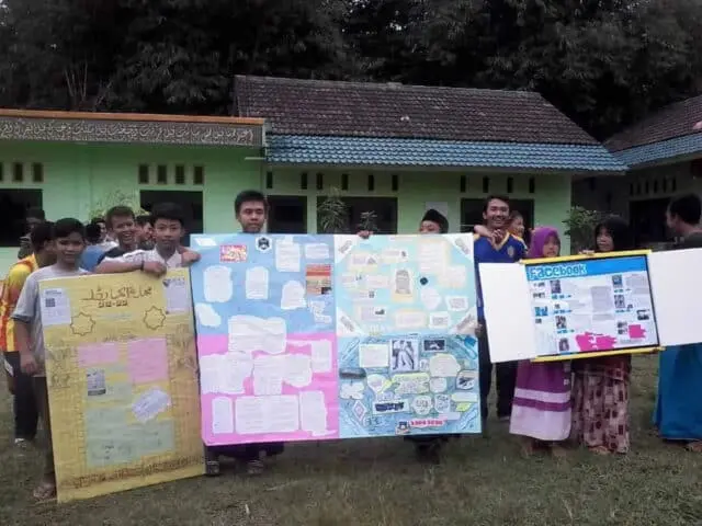 JIWA SENI SEORANG SANTRI JIWA SENI SEORANG SANTRI
