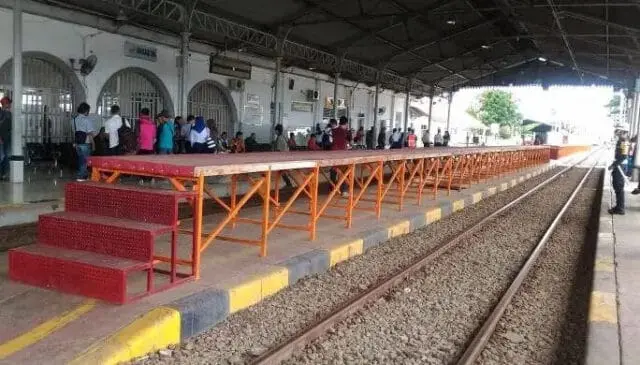 Layanan Commuter Line Relasi Rangkasbitung-Tanah Abang Segera Dioperasikan Layanan Commuter Line Relasi Rangkasbitung-Tanah Abang Segera Dioperasikan