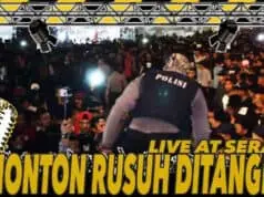 Manggung di Acara Banten Indie Clothing, Young Lex Emosi Keluarkan Kata Binatang ke Penonton Manggung di Acara Banten Indie Clothing, Young Lex Emosi Keluarkan Kata Binatang ke Penonton