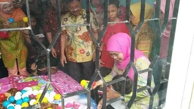 Kisah Pilu Sony dan Marcel Ditinggal Mati Bapaknya dan Ditinggal Kawin Ibunya Kisah Pilu Sony dan Marcel Ditinggal Mati Bapaknya dan Ditinggal Kawin Ibunya