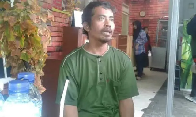 Nasib Tajudin Tukang Cobek Dijebloskan ke Penjara Tanpa Salah Nasib Tajudin Tukang Cobek Dijebloskan ke Penjara Tanpa Salah
