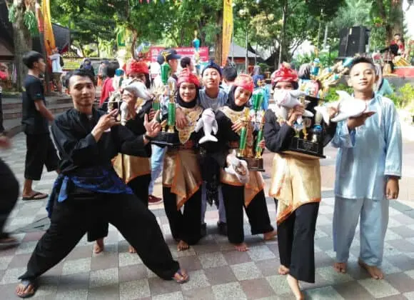 Ukir Prestasi di Festival Pencak Silat Pesisir, Sanggar Putra Panglipur Boyong Empat Piala
