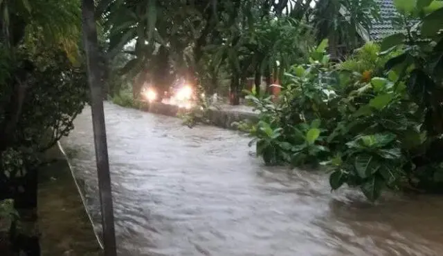 Hujan Deras Sebagian Wilayah Cipondoh Terendam Banjir Hujan Deras Sebagian Wilayah Cipondoh Terendam Banjir