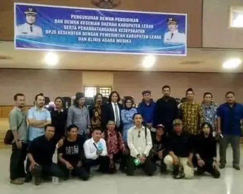 Pengukuhan Dewan Kesenian Lebak: Keberpihakan Pemerintah Terhadap Seniman dan Pekerja Kesenian Pengukuhan Dewan Kesenian Lebak: Keberpihakan Pemerintah Terhadap Seniman dan Pekerja Kesenian