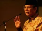 Mantan Ketua Umum PBNU, KH Hasyim Muzadi Meninggal Dunia Mantan Ketua Umum PBNU, KH Hasyim Muzadi Meninggal Dunia