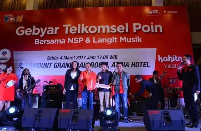 Telkomsel Berikan Hadiah Mobil BMW dan Vespa kepada Pelanggan Setia