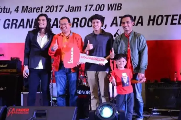 Telkomsel Berikan Hadiah Mobil BMW dan Vespa kepada Pelanggan Setia