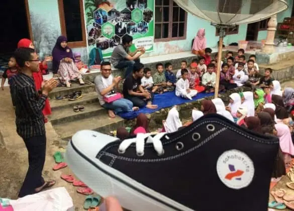 Pegiat Literasi Usung Gerakan 1000 Pasang Sepatu Baru untuk Siswa