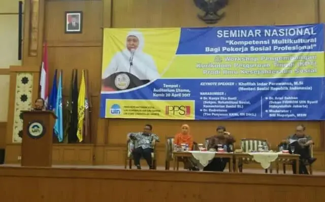Prodi Kesejahteraan Sosial FIDKOM UIN Syarif Hidayatullah menggelar Seminar Nasional Prodi Kesejahteraan Sosial FIDKOM UIN Syarif Hidayatullah menggelar Seminar Nasional