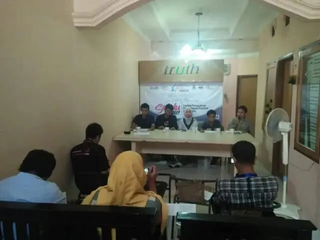 Koalisi Masyarakat Peduli Pendidikan Buka Pengaduan Informasi Terkait Pungli dan Diskriminasi PPDB 2017 Koalisi Masyarakat Peduli Pendidikan Buka Pengaduan Informasi Terkait Pungli dan Diskriminasi PPDB 2017