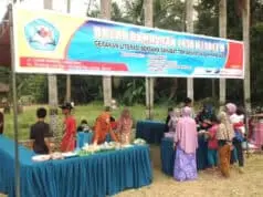 Ngabuburit Sambil Berwirausaha, Relawan TBM Aksarosa Gelar Bazar Ramadhan Ngabuburit Sambil Berwirausaha, Relawan TBM Aksarosa Gelar Bazar Ramadhan