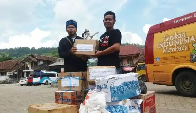 Relawan Moli Peduli Cisaban: Lebih Baik Terlambat daripada Tidak Sama Sekali Relawan Moli Peduli Cisaban: Lebih Baik Terlambat daripada Tidak Sama Sekali