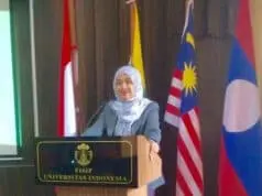 Raih Gelar Doktor Ilmu Kesejahteraan Sosial, Siti Napsiyah Ariefuzzaman Soroti Kasus Terorisme Raih Gelar Doktor Ilmu Kesejahteraan Sosial, Siti Napsiyah Ariefuzzaman Soroti Kasus Terorisme