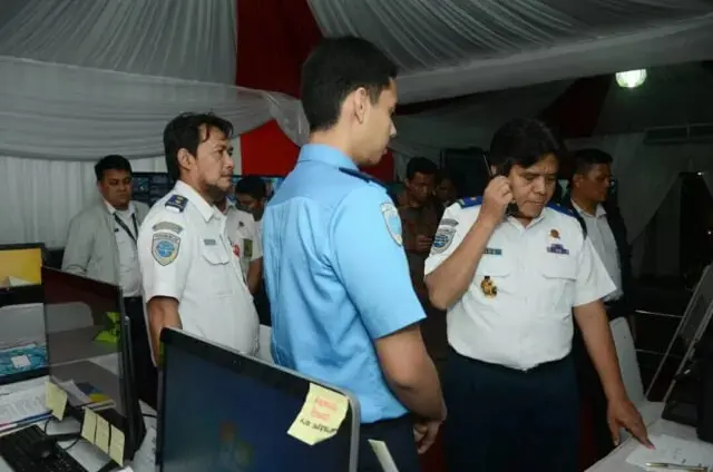 Dirjen Perhubungan Udara Mendadak Pantau Posko Arus Mudik Bandara Soetta Dirjen Perhubungan Udara Mendadak Pantau Posko Arus Mudik Bandara Soetta