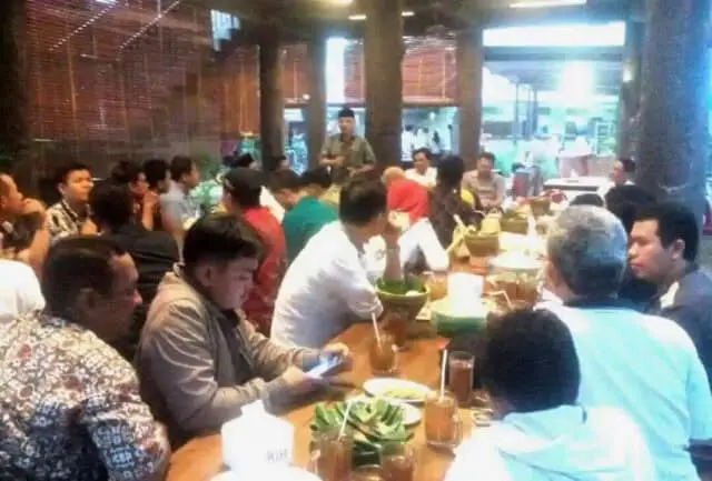 Jalin Keharmonisan, FK-PKBM dan Dinas Pendidikan Kab. Tangerang Gelar Diskusi Pendidikan dan Buka Puasa Bersama Jalin Keharmonisan, FK-PKBM dan Dinas Pendidikan Kab. Tangerang Gelar Diskusi Pendidikan dan Buka Puasa Bersama