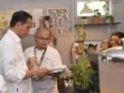 Presiden Jokowi Puji Anak Muda Kembangkan Brand Lokal Presiden Jokowi Puji Anak Muda Kembangkan Brand Lokal