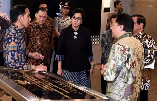 Datangi Bursa Efek, Presiden Jokowi: Manfaatkan Momentum Kepercayaan Pasar Datangi Bursa Efek, Presiden Jokowi: Manfaatkan Momentum Kepercayaan Pasar