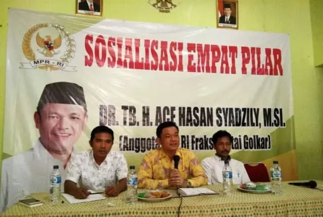 Ace Hasan Syadzily Ajak Guru Menjadi Agen Kebangsaan Ace Hasan Syadzily Ajak Guru Menjadi Agen Kebangsaan