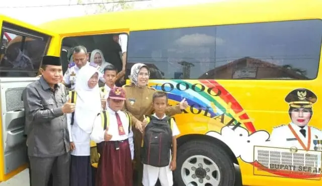 Fasilitasi Pendidikan, Bupati Serang Resmikan Kendaraan Perintis Fasilitasi Pendidikan, Bupati Serang Resmikan Kendaraan Perintis