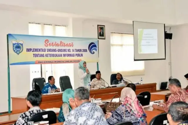 Bupati Pandeglang: Seluruh OPD Wajib Menggunakan Media Sosial Bupati Pandeglang: Seluruh OPD Wajib Menggunakan Media Sosial