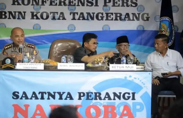 BNN Ringkus Empat Orang Jaringan Pengedar Narkoba di Kota Tangerang BNN Ringkus Empat Orang Jaringan Pengedar Narkoba di Kota Tangerang