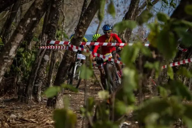 Rangkaian Rhino X-Tri Hari Kedua, Gubernur Banten Lepas Peserta MTB XCM, Balap Sepeda Lintas Alam